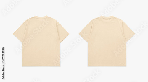 Foto beige oversized tshirt for mockup, beige tshirt flat lay photo, oversized fit ts