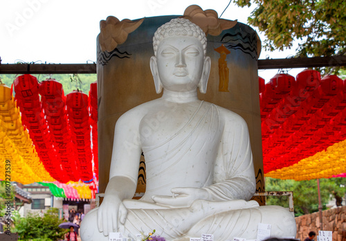 Bongeunsa Temple in Seoul, South Korea – Traditional Buddhist Architecture Amid the City