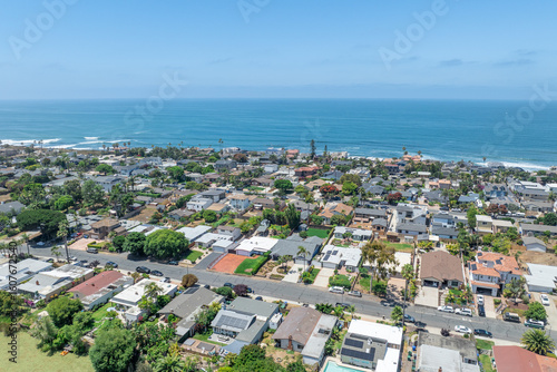 Papier peint Aerial view of Carlsbad, Oceanside villas, holiday rentals in South California,
