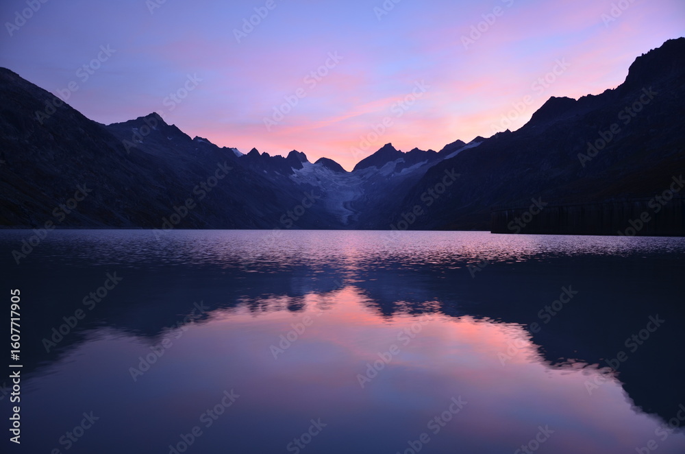 Fototapeta premium sunrise over lake