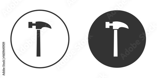 Hammer icon doodle vectors, vector illustration