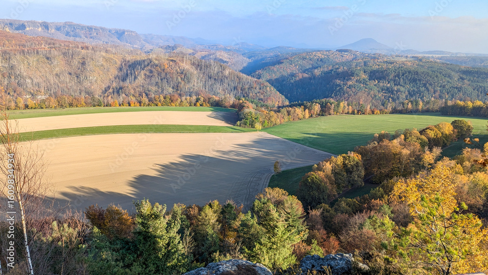 Fototapeta premium Beautiful atmospheric autumn landscape of Saxon Switzerland. Germany.