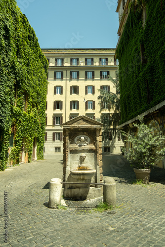 Roman Nasone (drinking fountain)