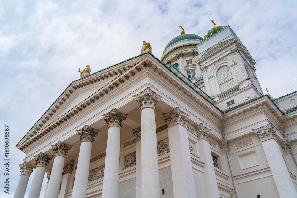 Obraz premium Helsinki Cathedral at the Senate Square in Helsinki, Finland