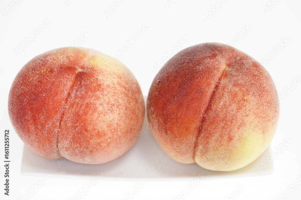 Fototapeta premium 新鮮な桃 なつっこ 山梨県産