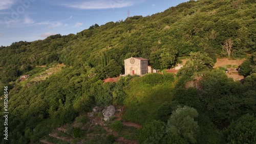 Wallpaper Mural Iglesia San Esteban de Ribas de Miño en Lugo, Galicia Torontodigital.ca
