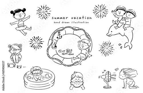 夏休みの子供達の線画イラストセット