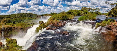 Obraz na plátně The Iguazu Waterfalls between Argentina and Brazil