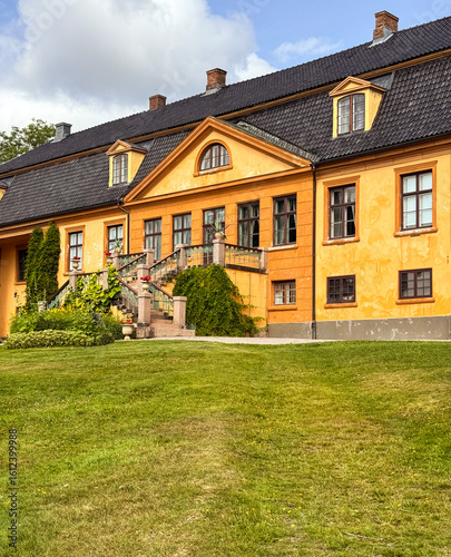 old english country house