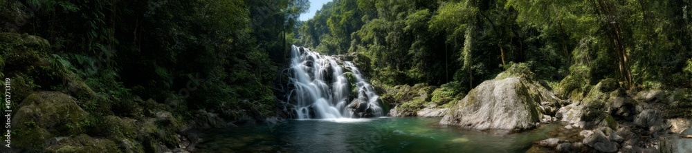 Obraz premium Majestic waterfall action panorama nature landscape hdr 360 degrees viewpoint in lush forest