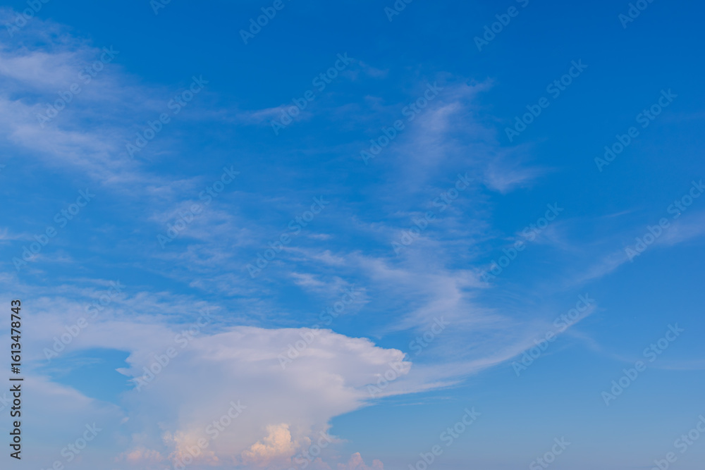Obraz premium 夏雲の夕焼け