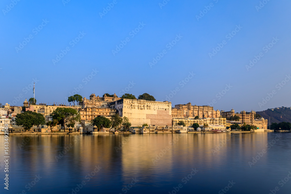 Obraz premium レイク・ピチョーラとシティ・パレス