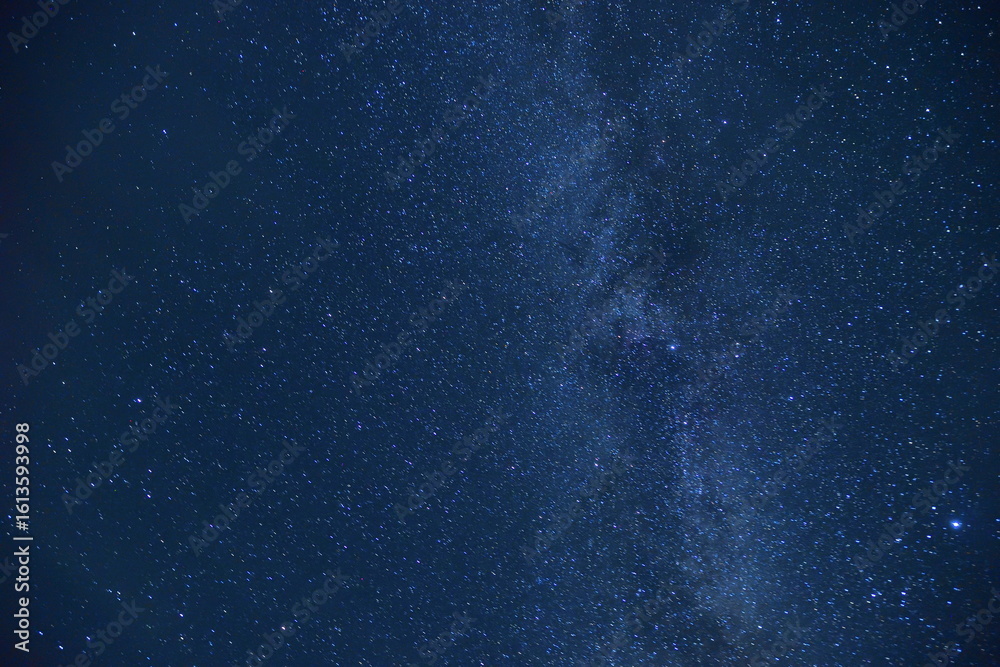 Fototapeta premium 枝折峠からの星空（新潟県）