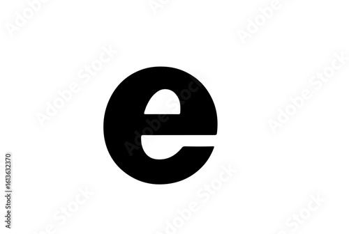 Letra "e" no fundo branco transparente.