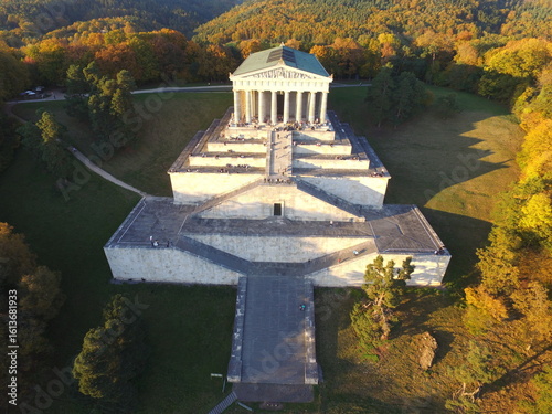 Papier peint Walhalla Regensburg in autumn evening drone shot