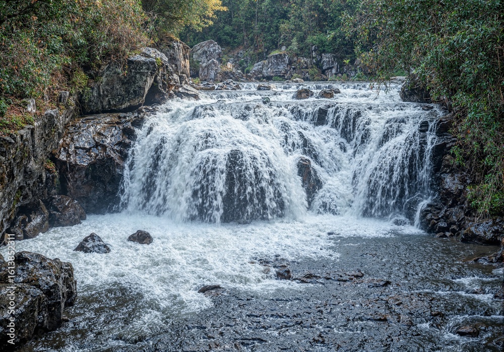 Fototapeta premium Majestic waterfall scene