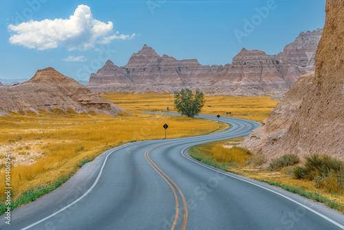 Badlands Serpentine Road