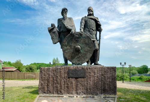 Foto Monument to the Great Russian Princes Rurik and Oleg the Prophetic