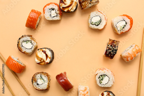 Frame made of tasty sushi r...