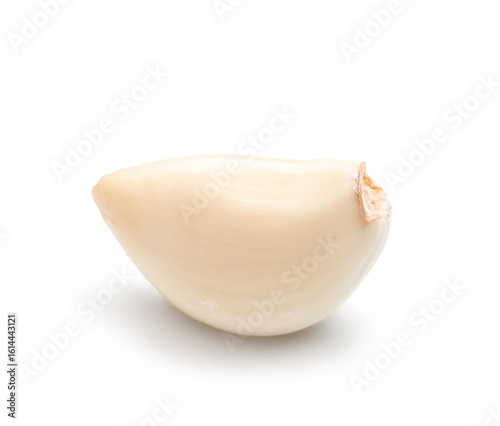 Fototapeta Naklejka Na Ścianę i Meble -  Fresh garlic clove on white background