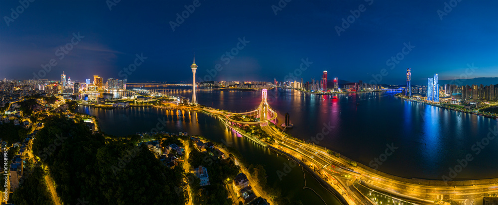 Fototapeta premium Macau Cityscape at Night