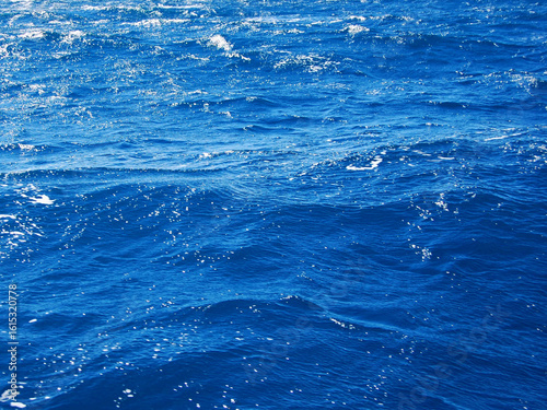 What the sailor sees in the Mediterranean: frequent waves rocking his sailboat!