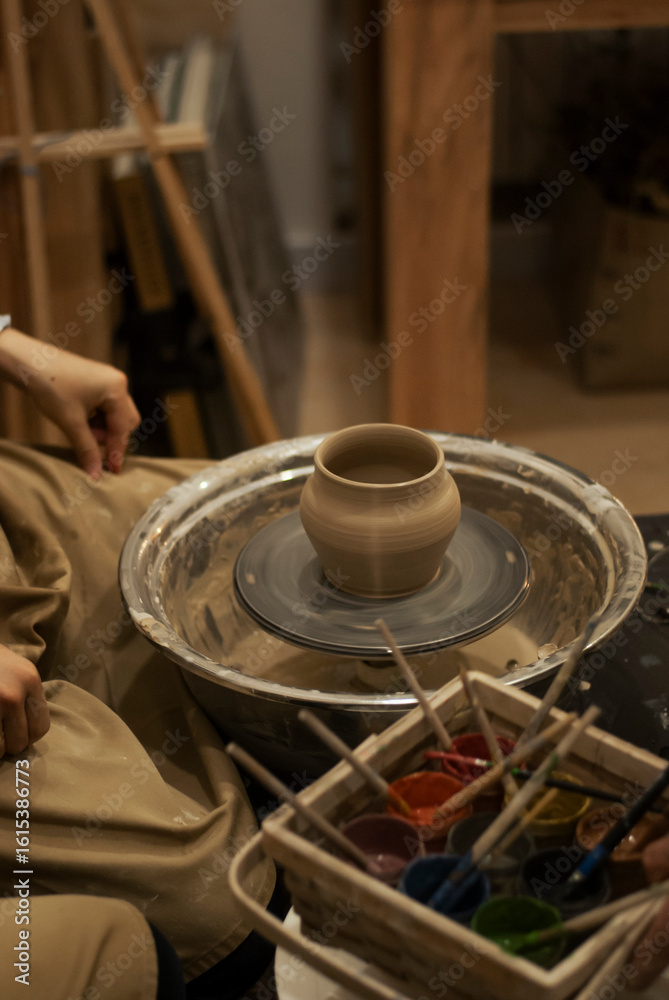 Obraz premium 20. Pottery mug in early stage of creation