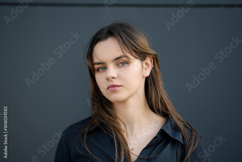 Bild auf Leinwand Portrait of a stylish teen girl outdoors