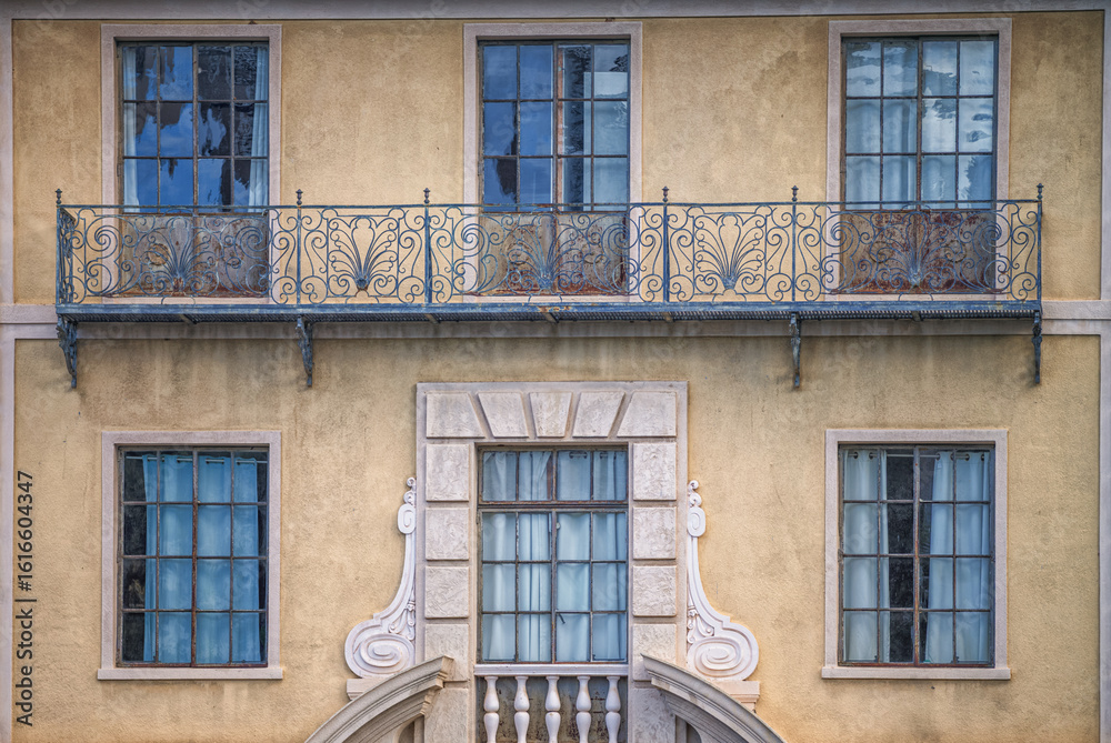 Fototapeta premium Facade of an Old House in Decay.