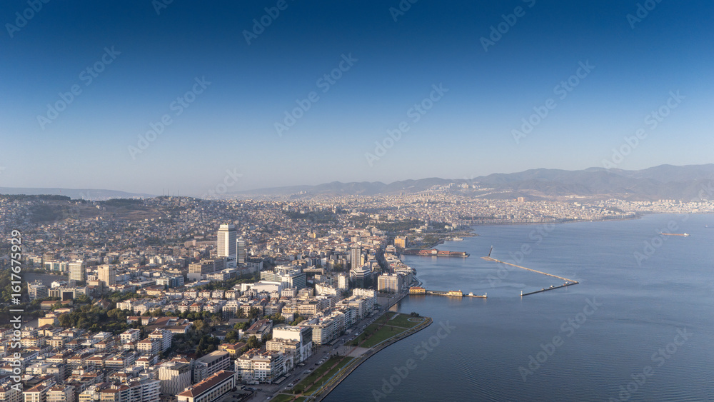 Obraz premium A magnificent morning view of Alsancak, izmir. Good morning izmir, Turkey. Aerial shot.