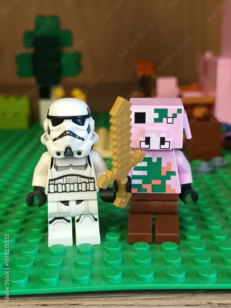 Naklejka premium Lego Star Wars Stormtrooper and Minecraft Zombie Pigman