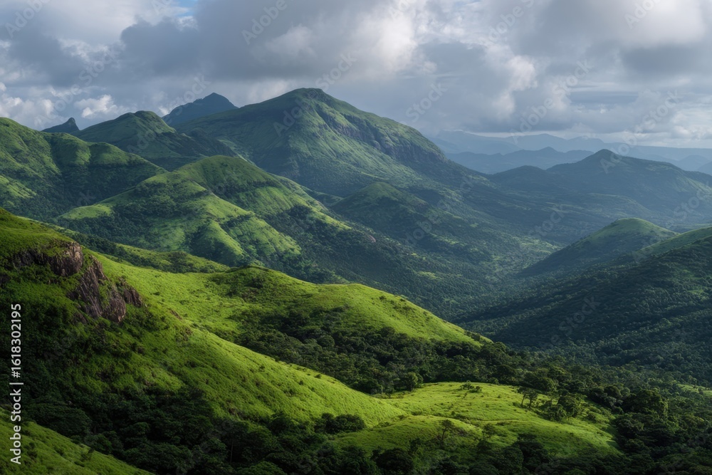 Naklejka premium Breathtaking mountain vistas and rolling hills embody nature's splendor, inviting travelers and adventurers to explore and find serenity in the great outdoors