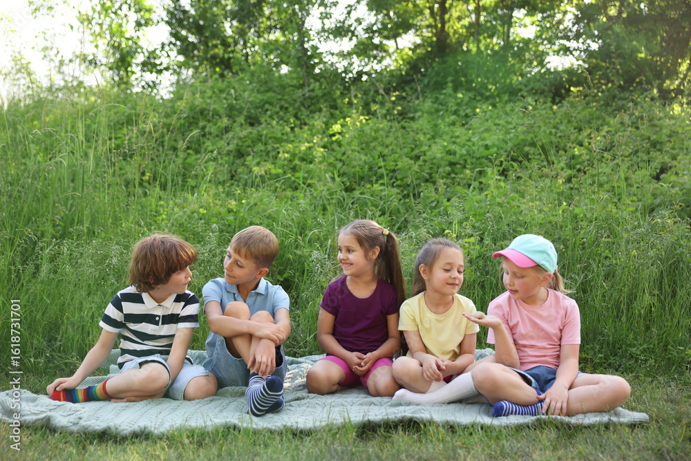 Obraz premium Children spending time in nature on summer day