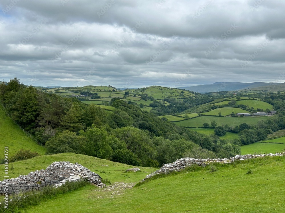 Obraz premium Mid Wales Wall