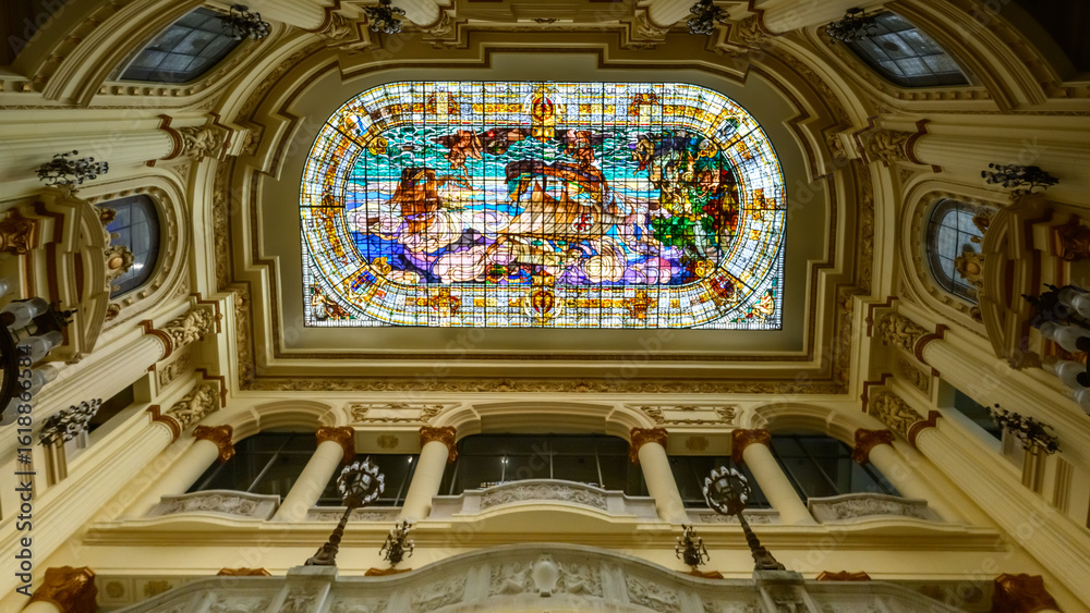 Fototapeta premium Stained glass in Cuba 