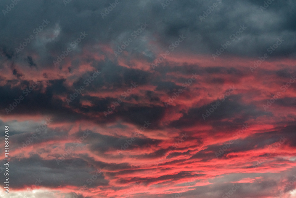 Fototapeta premium Texture di cielo nuvoloso in luglio