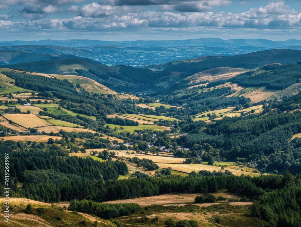 Obraz premium Royal Welsh Show Summer Holiday Premium Scenic Countryside Views and Farm Life for Millennial Travel Marketing and Family Leisure Campaigns