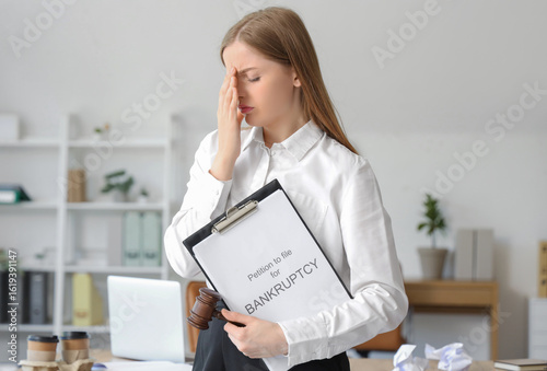 Upset businesswoman with pe...