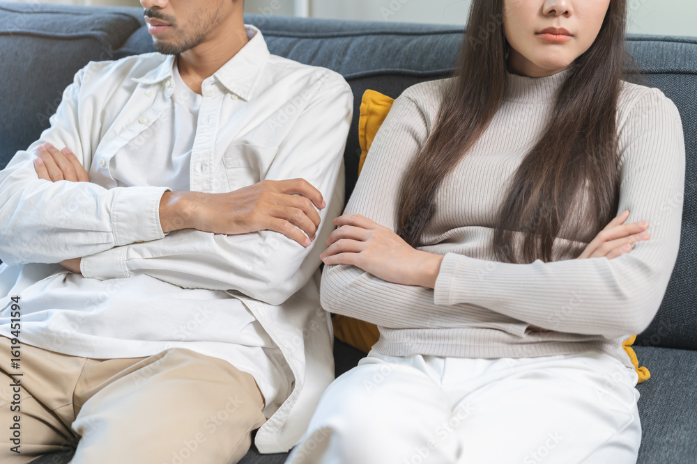 Obraz premium Breakup and depressed, asian young quarrel couple love fight relationship in trouble. Different people are emotion angry. Argue wife has expression upset with husband. Problem of family people.