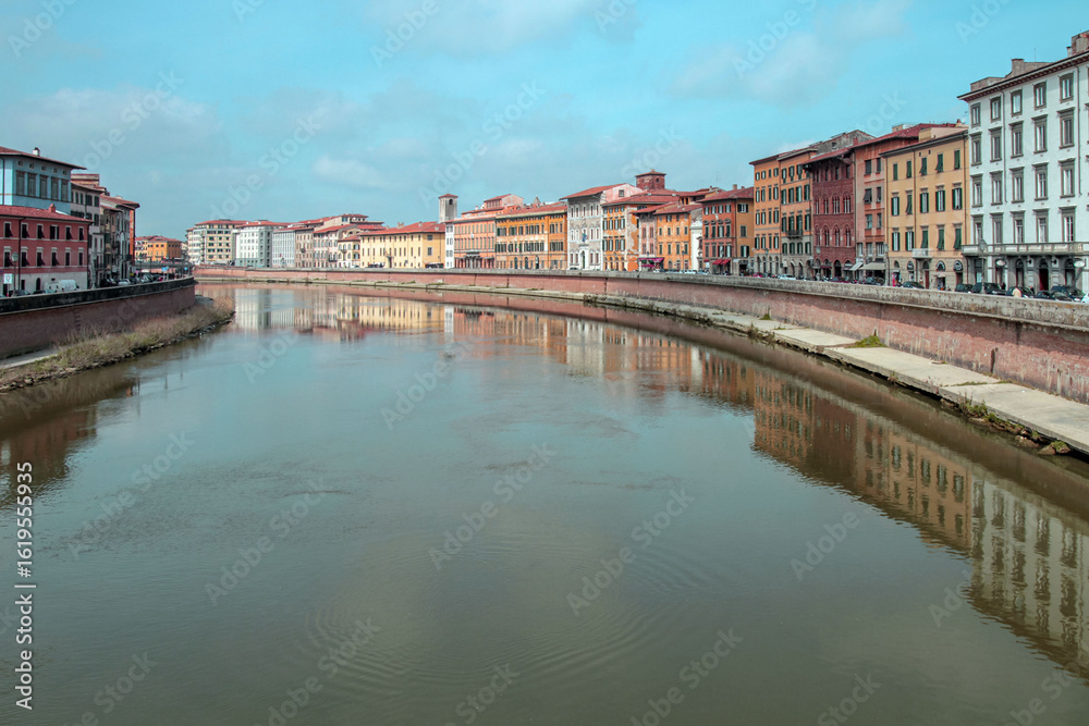 Fototapeta premium Сделай название и описание изображения для редакционного использования