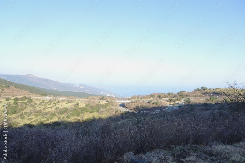 Fototapeta premium 日本：西伊豆スカイラインから見る景色【富士箱根伊豆国立公園】静岡県伊豆市 