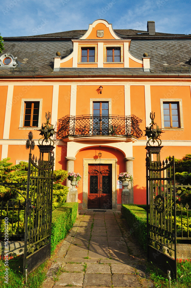 Fototapeta premium Pałac we Wleniu (niem. Schloss Kleppelsdorf) – zabytkowy Pałac książęcy wybudowany został w XVI w.