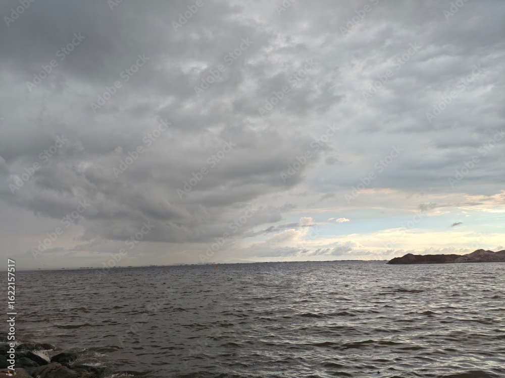 Obraz premium storm over the sea