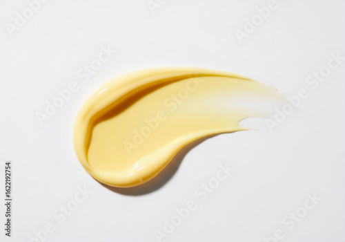 クリームテクスチャの美しい塗り広げイメージ