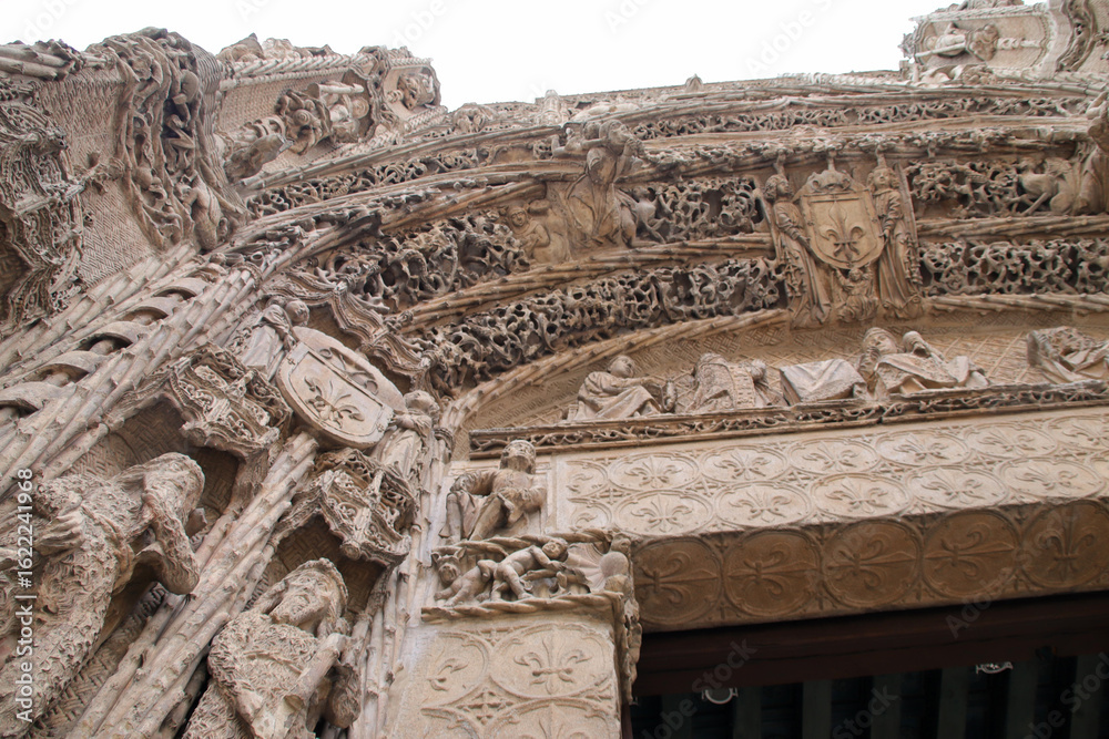 Naklejka premium gate of the san gregorio college in valladolid in spain 