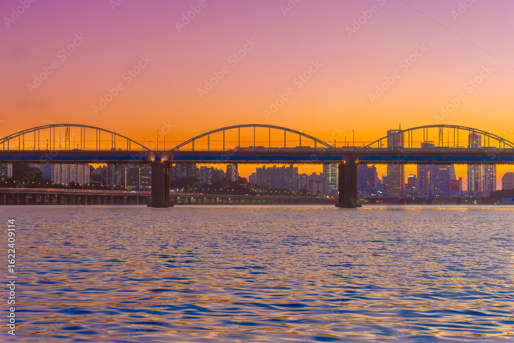 Naklejka premium bridge over river