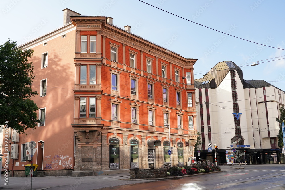 Fototapeta premium The city of Innsbruck, the capital of Tyrol (Austria)