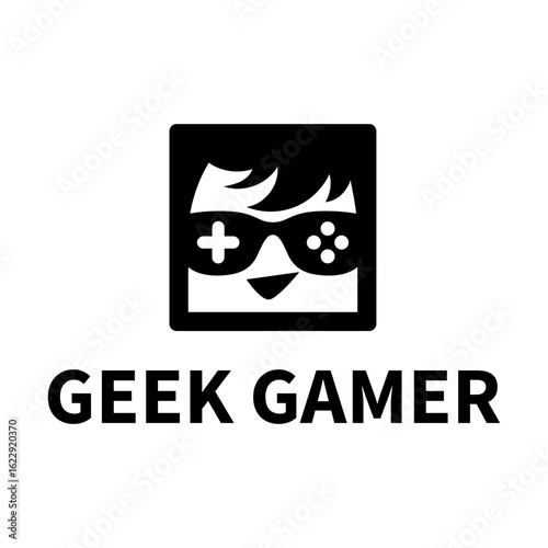 Cool gamer face icon with headset and game controller