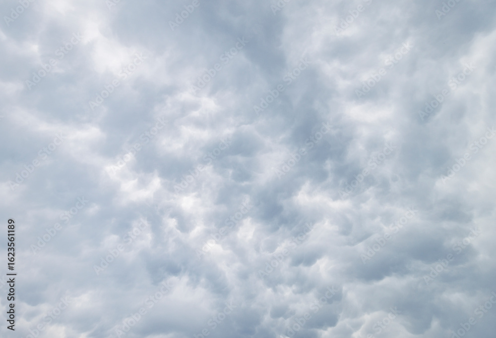 Fototapeta premium Rough clouds in the sky