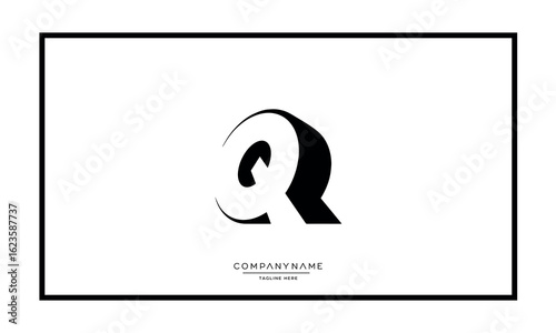 Alphabet letters Q or QQ logo monogram
